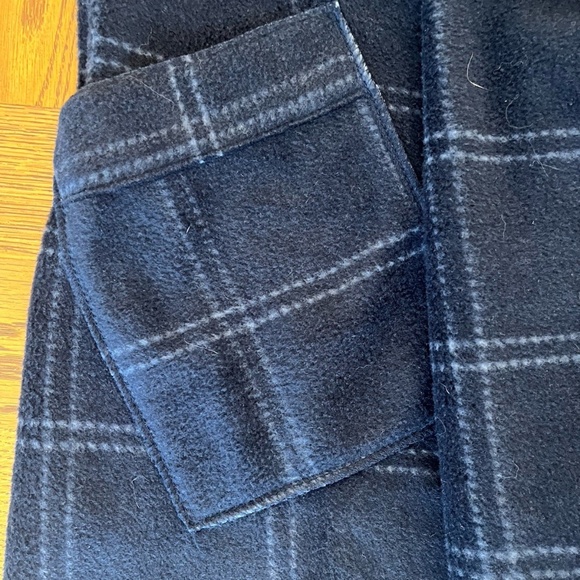 Le Moda Blue Plaid Woman's Size S-L Cape Vest Pockets - Picture 2 of 8